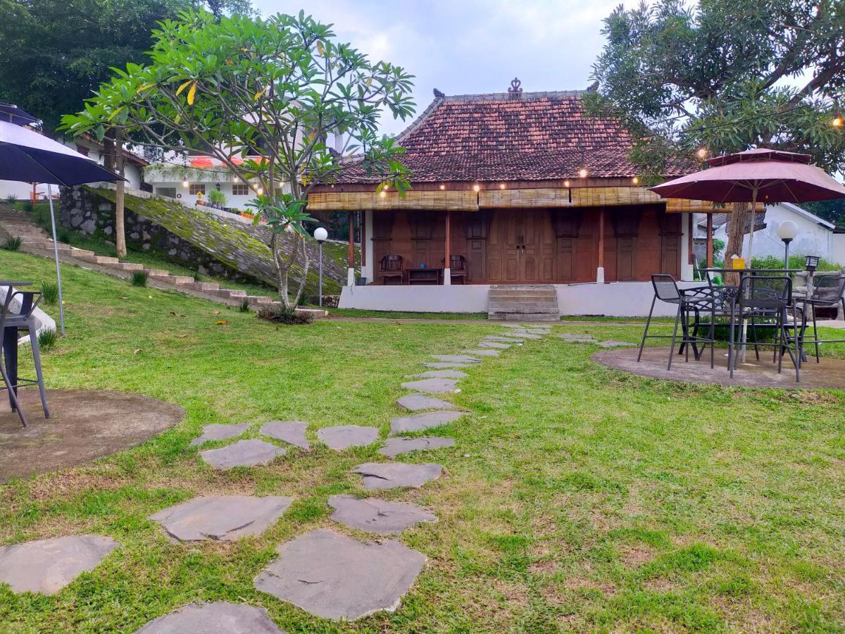 Joglo Kumpul Resort Cangkiran Exterior foto